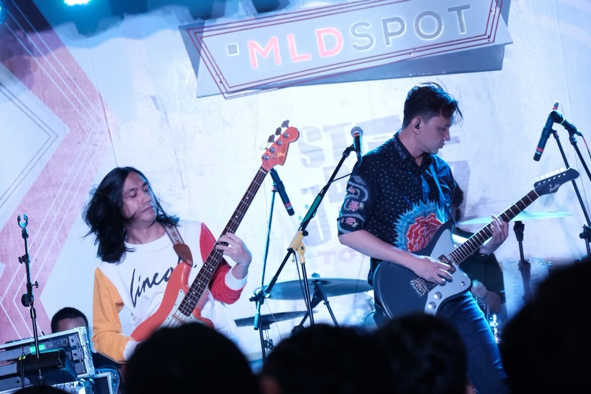 Barasuara yang Luar Biasa di Stage Bus Jazz Tour 2019 Cilegon